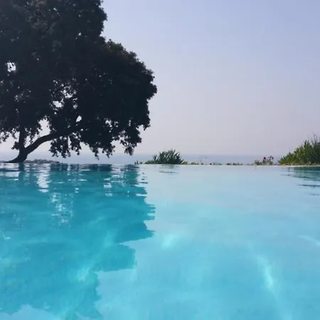 Apartman Climatise Avec Terrasse Et Apercu - Golf De St Tropez Les Issambres