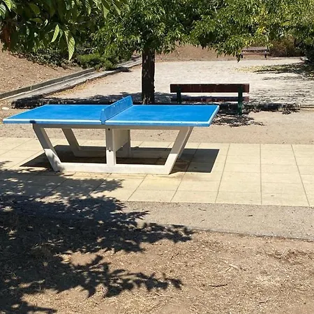 Climatise Avec Terrasse Et Apercu - Golf De St Tropez * Les Issambres